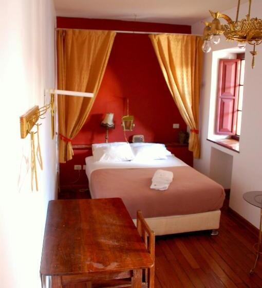 فندق Viavia Cafe Ayacucho