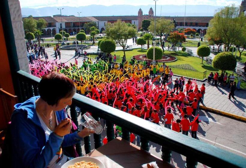 فندق Viavia Cafe Ayacucho