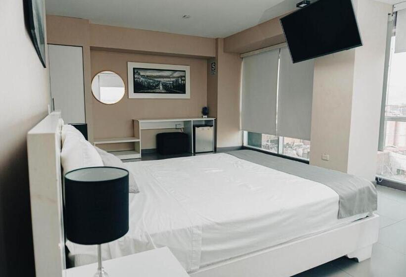 فندق Viera Chimbote