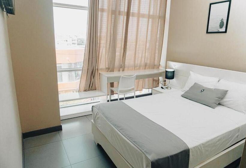 فندق Viera Chimbote