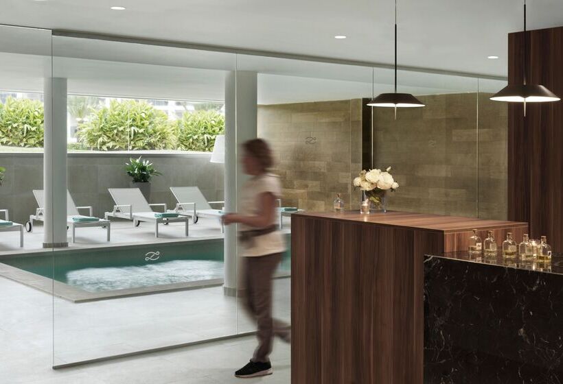 ホテル Zafiro Palace Palmanova