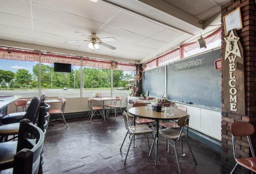 فندق على الطريق Knights Inn Amsterdam