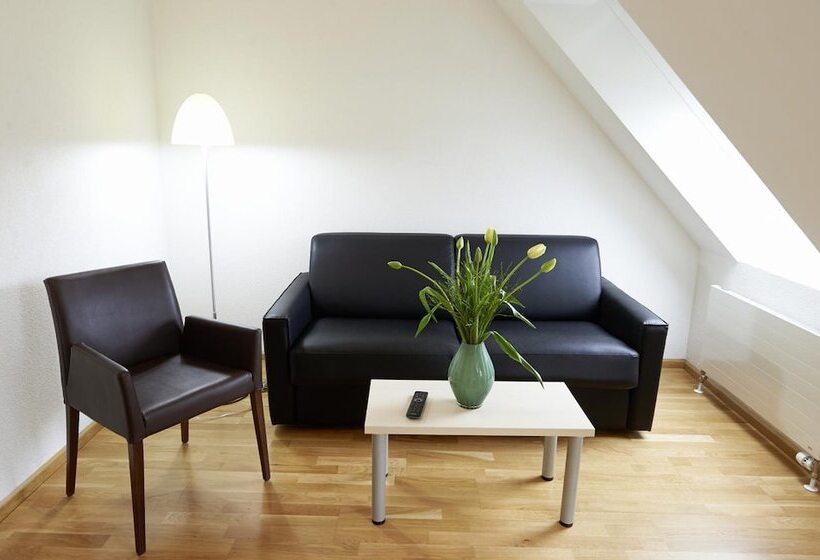 Residence Apartments By Hotel Du Commerce