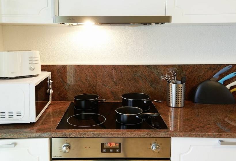 Residence Apartments By Hotel Du Commerce