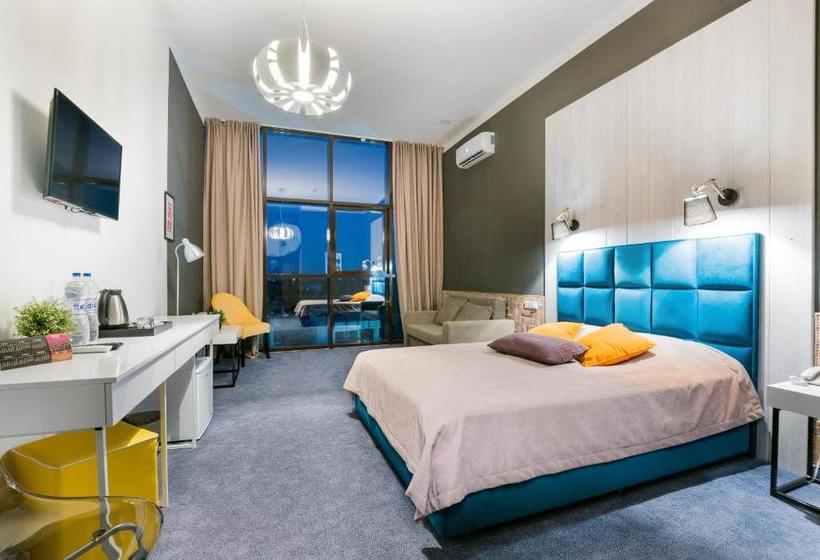 استراحتگاه Beton Brut All Inclusive & Spa Hotel In Miracleon