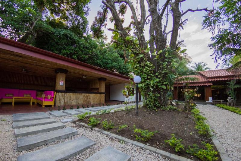 منتجع Café De Playa Beach Front