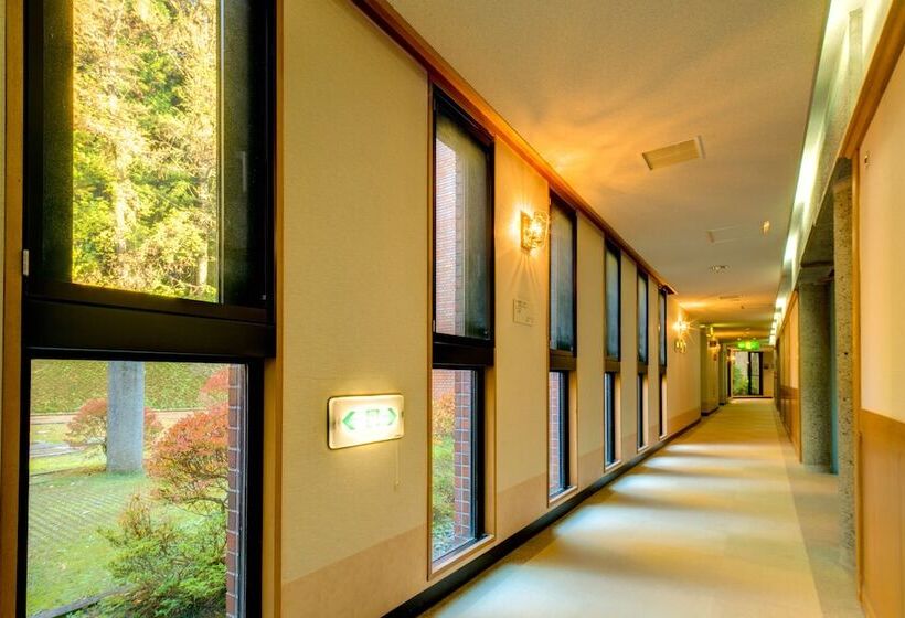 료칸 Yamanakako Shuzanso