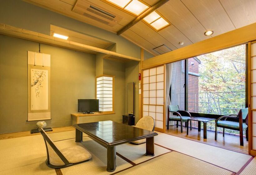 료칸 Yamanakako Shuzanso