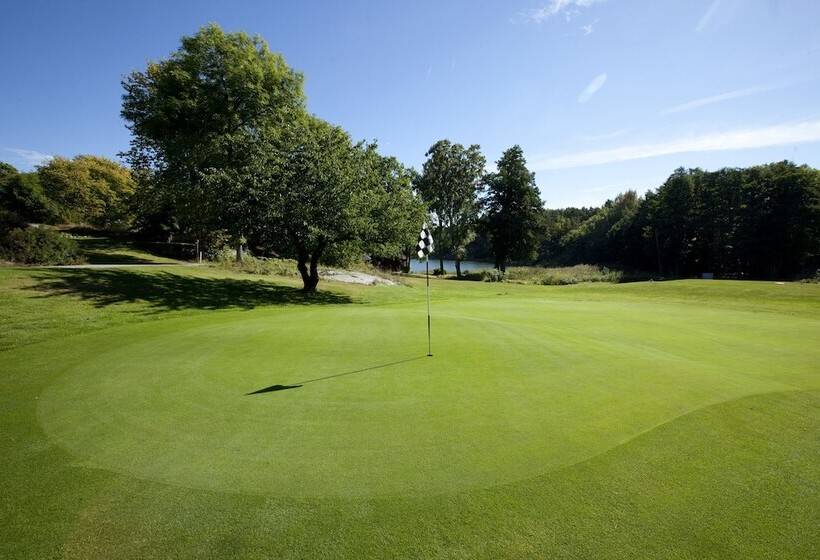 Smådalarö Gård Hotell & Spa