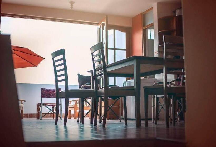 Wachaque Surf Hostel