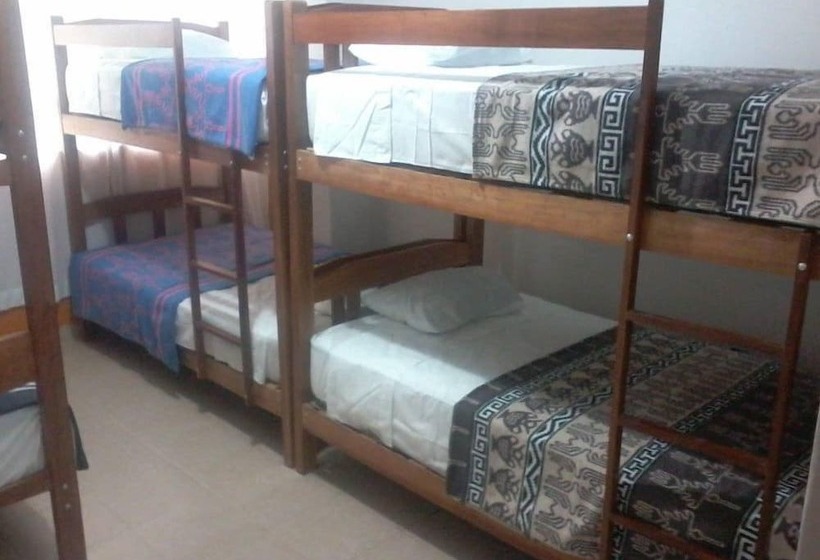 Wachaque Surf Hostel