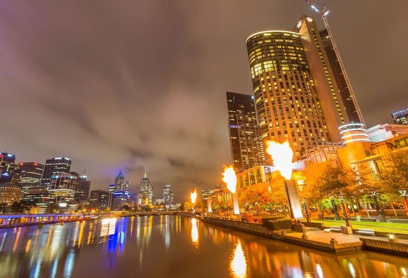 Waterfront Melbourne Apartments