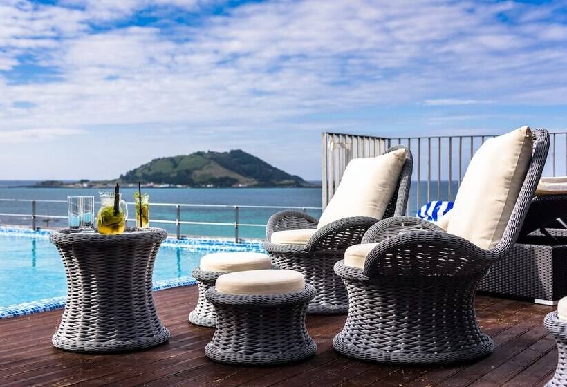 Aguila Hotel Jeju Oceano Suite