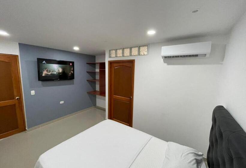 فندق صغير Aeromar Central