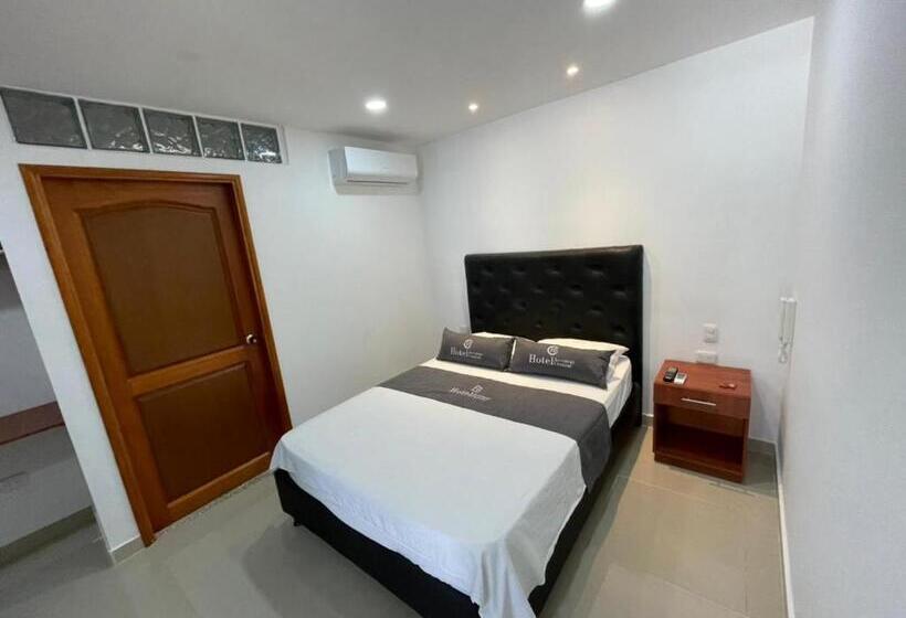 فندق صغير Aeromar Central