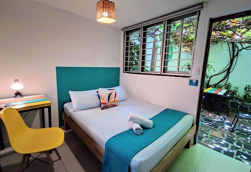 هاستل Bona Vida