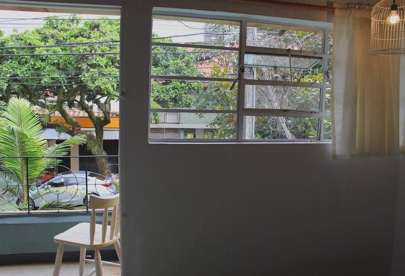 Casa Estacion Hostel