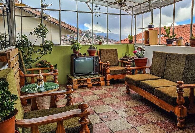 ユースホステル Eco Home View Guest House