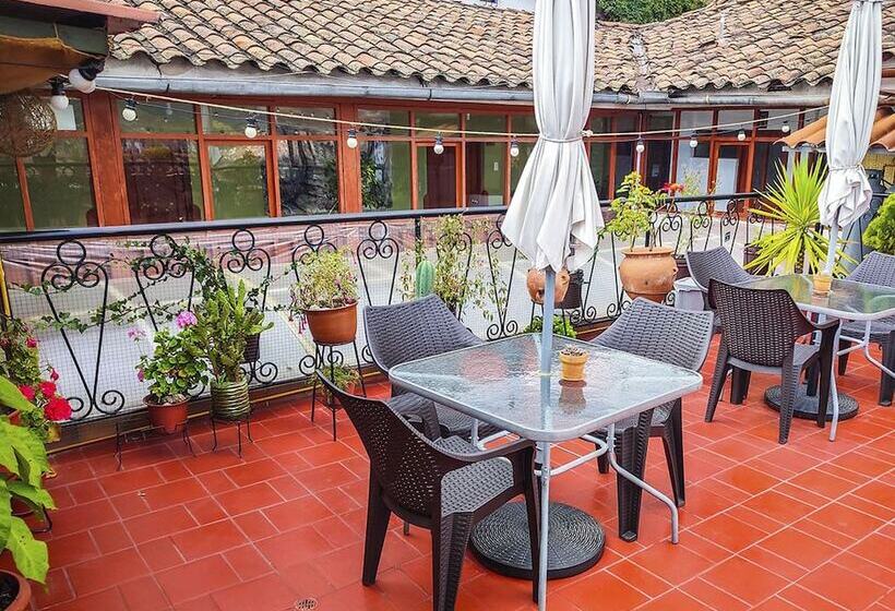 ユースホステル Eco Home View Guest House