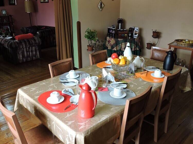 فندق صغير La Nuit Home