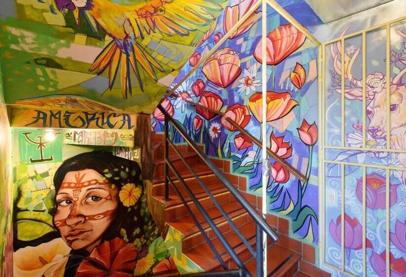 هاستل International House Co Living