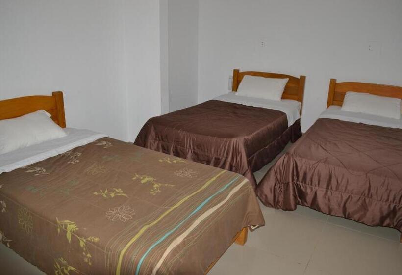 فندق صغير Residencial Los Frayles