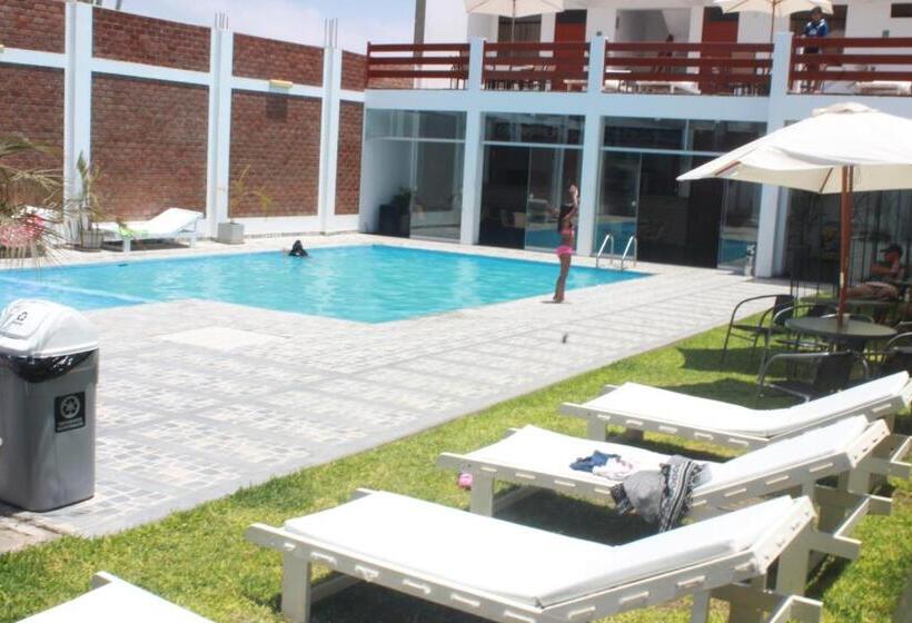 הוסטל Residencial Los Frayles