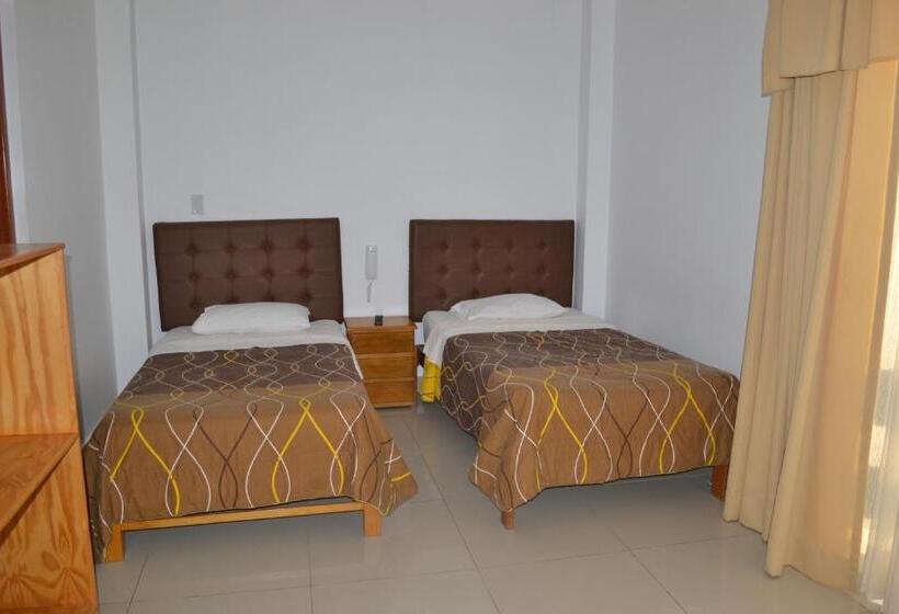 הוסטל Residencial Los Frayles