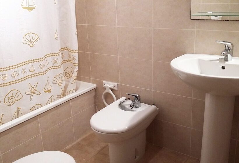 Apartamentos Colomeras 3000