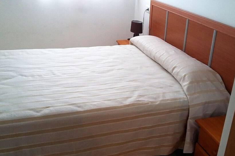 Apartamentos Colomeras 3000
