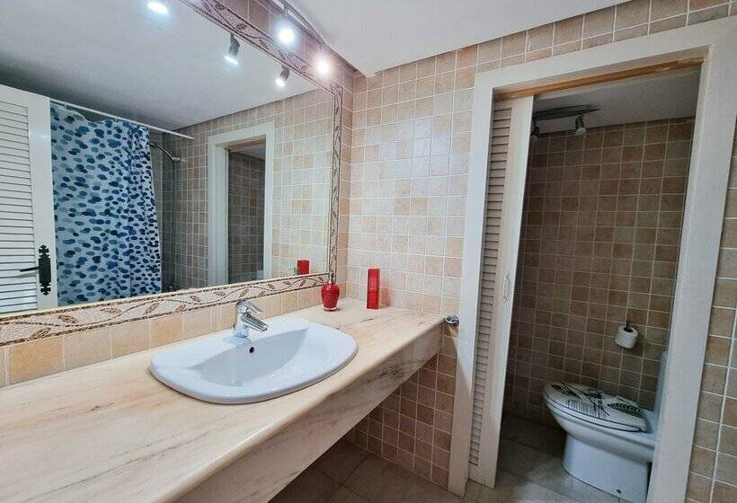 Apartamentos Eurhostal 3000