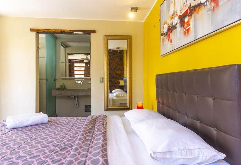 Banana S Adventure Hostel