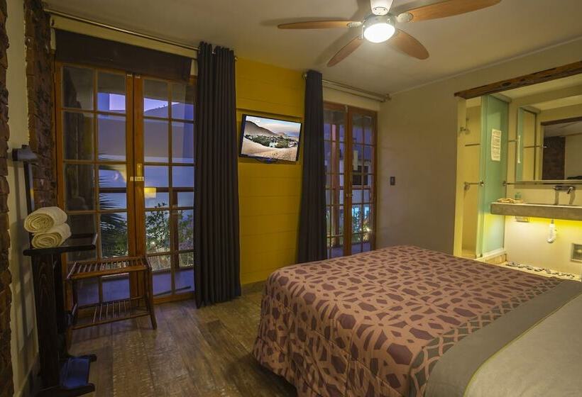 Banana S Adventure Hostel