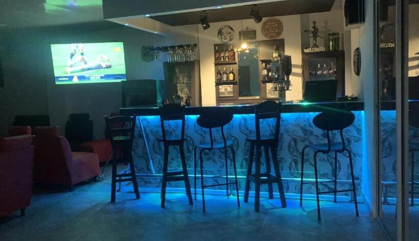 تختخواب و صبحانه Casa Modelia