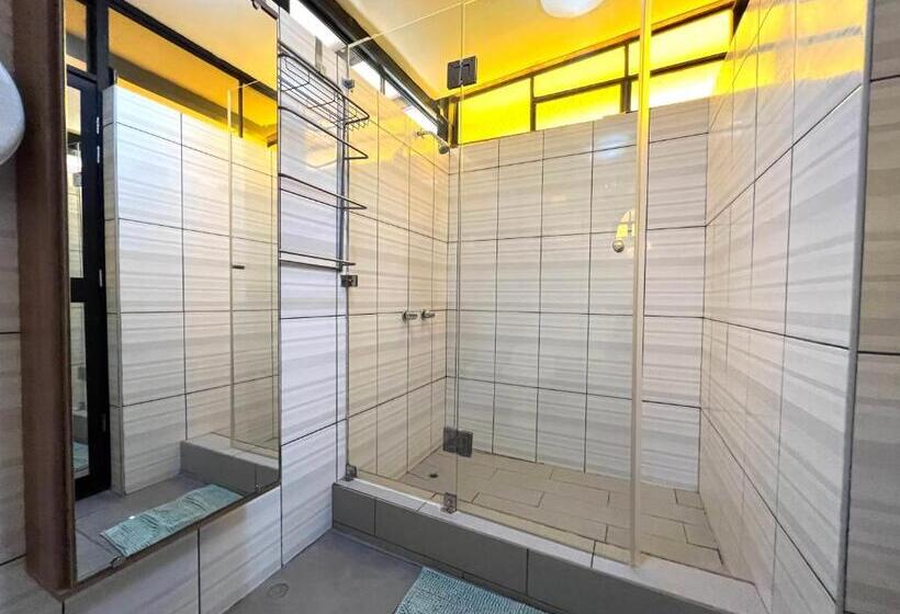 تختخواب و صبحانه Ica Adventures Ii