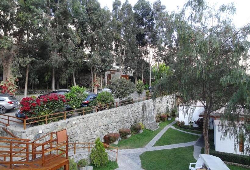 El Molino Hotel Y Restaurant