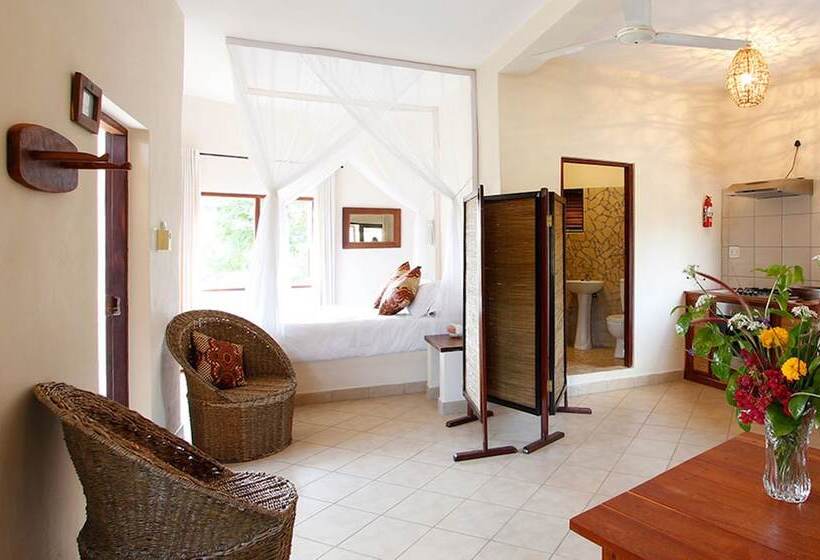 Golden Sands Apartments By Sol Resorts