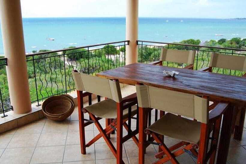 Golden Sands Apartments By Sol Resorts