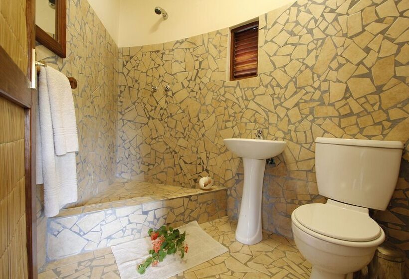 Golden Sands Apartments By Sol Resorts