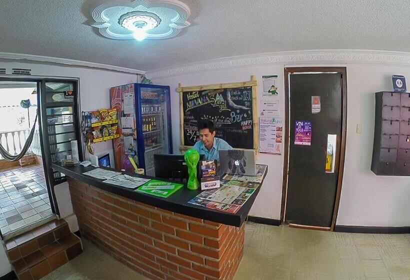 Hostel Nirvana San Gil