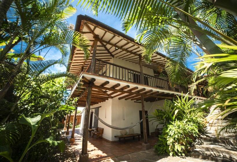 هتل Achiotte Masaya Collection