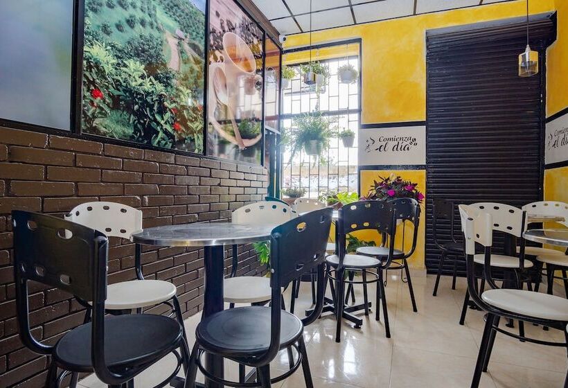 Отель Ayenda Europa