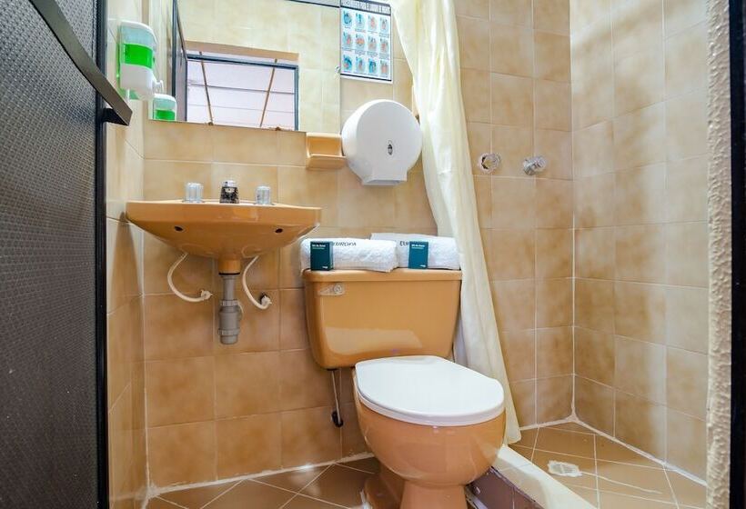 Отель Ayenda Europa