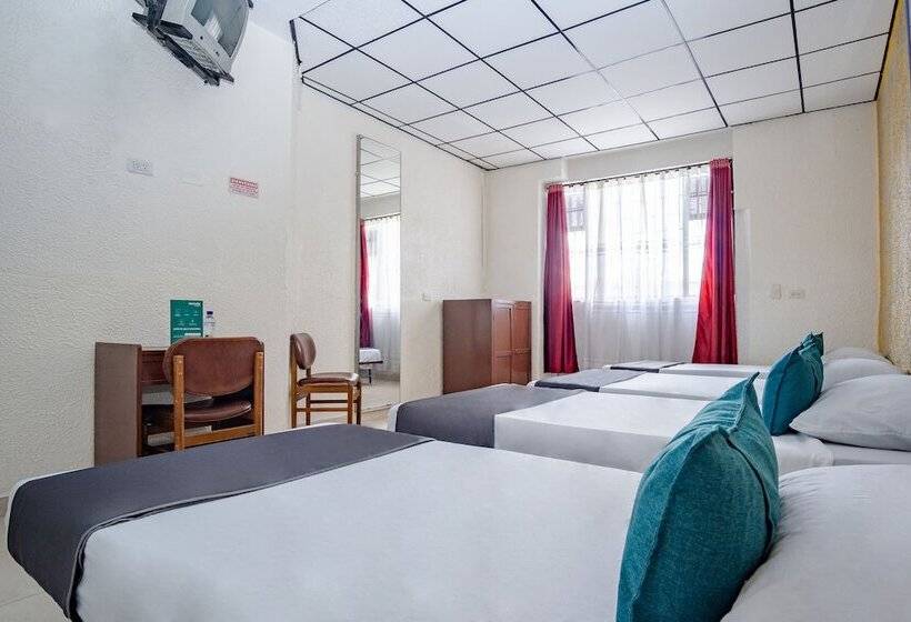 Отель Ayenda Europa