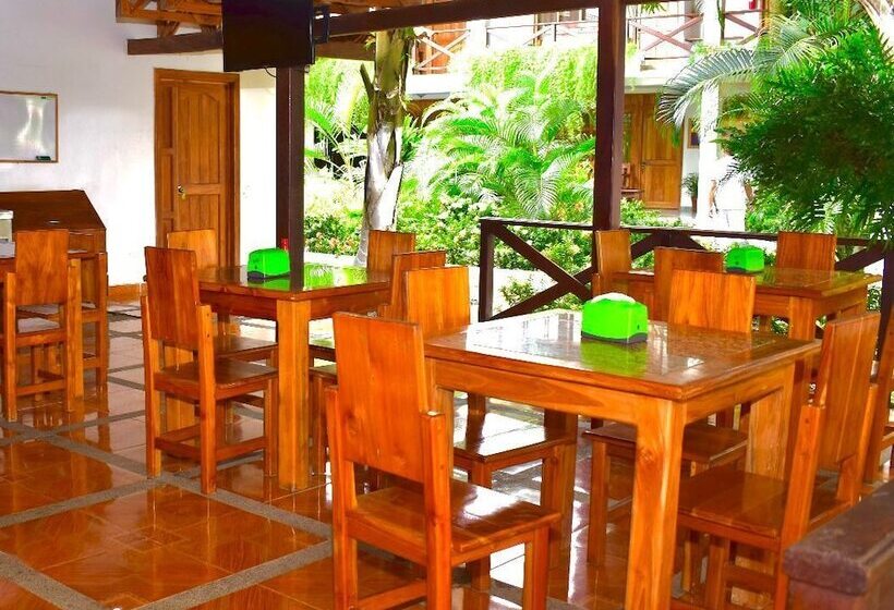 ホテル Bahia Pinorroa