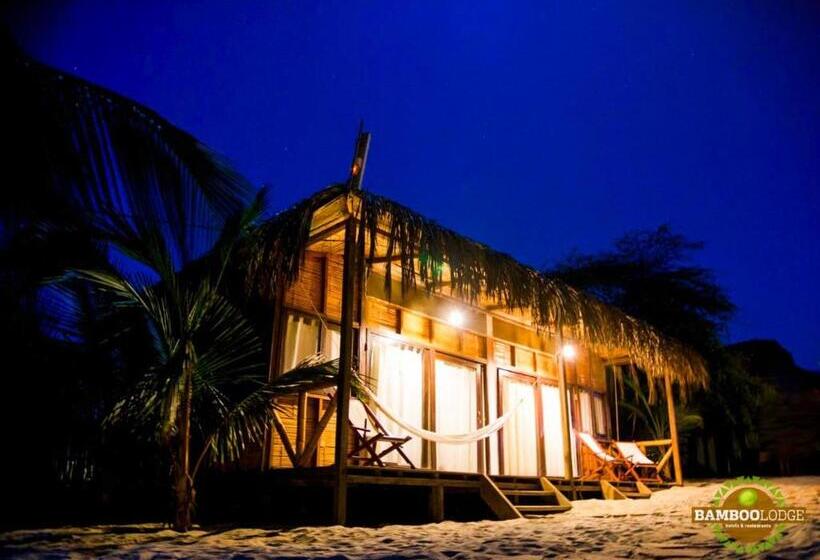 ホテル Bamboo Lodge