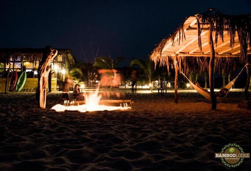 ホテル Bamboo Lodge