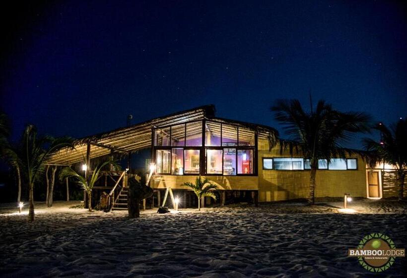 ホテル Bamboo Lodge