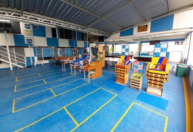 בית מלון כפרי Barcelona Chinauta