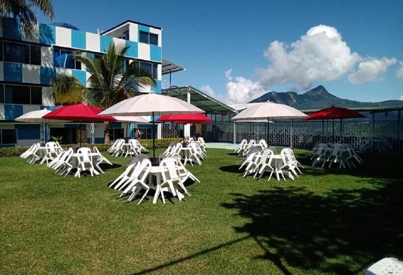 בית מלון כפרי Barcelona Chinauta